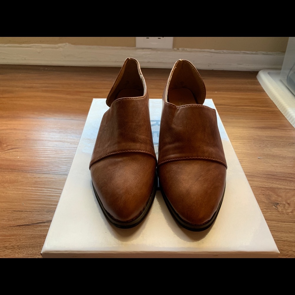 Shoes 🛍 - Picture 3 of 5